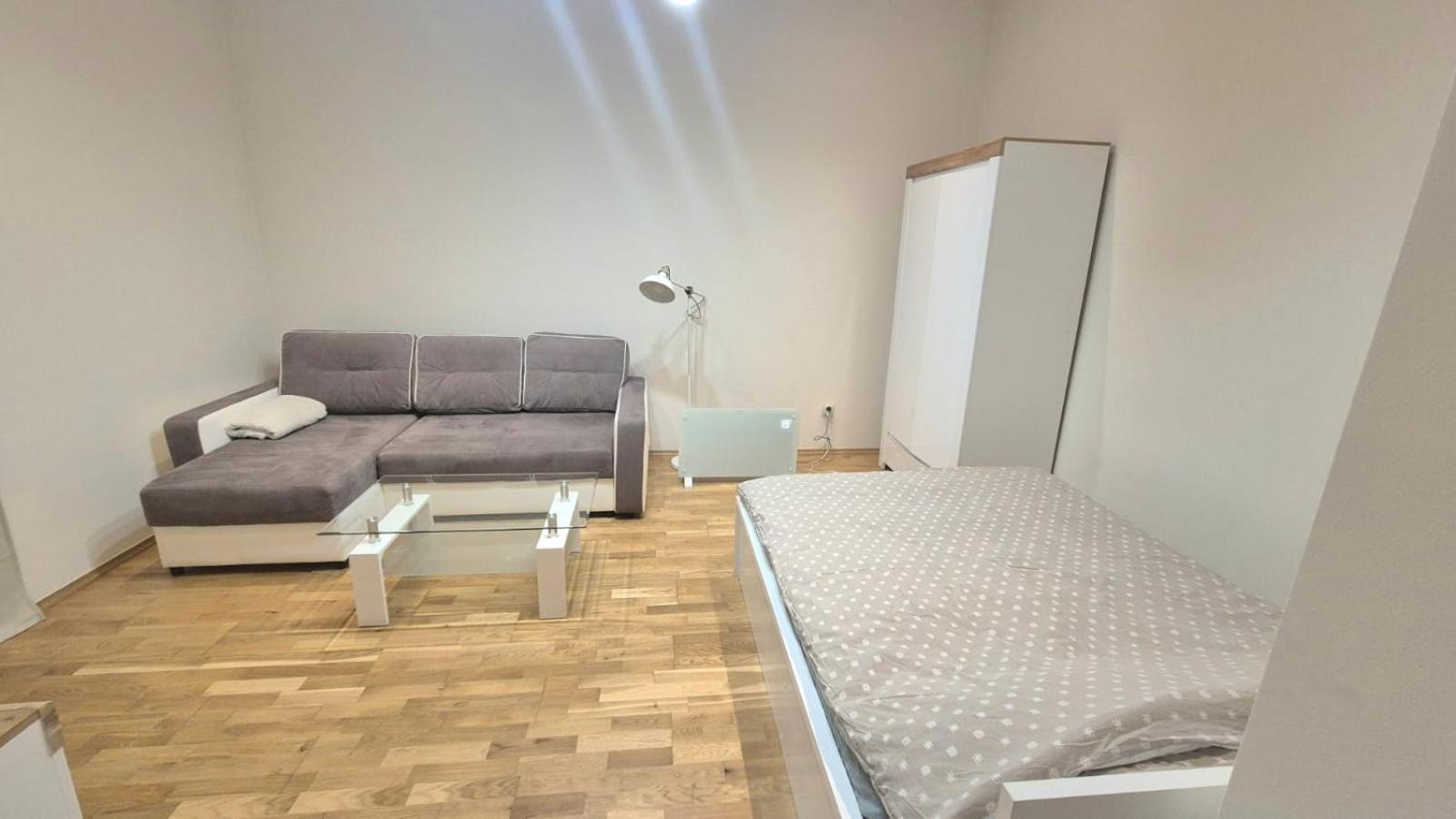 Topolowa Apartament Z Klimatem- Topolowa/Rynek/Pkp Krakow Luaran gambar